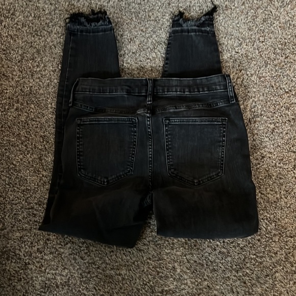 Gap frayed hem black jeggings - Picture 2 of 2